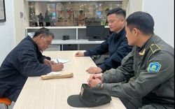 Lạc ở phố cổ Hà Nội, du khách Philippines lên sân bay Nội Bài nhờ giúp đỡ