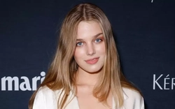 Nhan sắc "công chúa tóc mây"