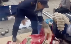 Bệnh viện Bạch Mai yêu cầu cho thôi việc bảo vệ "ném chăn" người nhà bệnh nhân khi trời giá rét