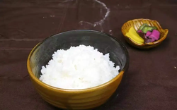 Người phụ nữ 51 tuổi ngày nào cũng chỉ ăn rau và không ăn cơm, cơ thể bà đã có những thay đổi gì sau 3 tháng?