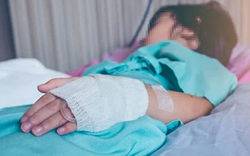 Bé gái 4 tuổi mắt thâm tím như "gấu trúc", bác sĩ cảnh báo bệnh nguy hiểm khiến mẹ bật khóc vì bỏ qua dấu hiệu quen thuộc