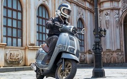 Xe tay ga mới của Suzuki: đẹp ngang ngửa Vespa mà giá chưa tới 40 triệu đồng
