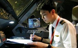 Cơ phó SN 2001 vừa cầu hôn bạn gái trên máy bay riêng ở Mỹ, từ bỏ Đại học Bách Khoa để theo nghề hiện tại