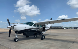 Đúng 9h sáng mai - 15/10, một máy bay Cessna 208 sẽ thực hiện nhiệm vụ đặc biệt tại miền Trung, bay trong 60 - 90 phút mà không hạ cánh