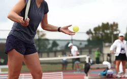 Pickleball ngày càng phổ biến nhưng tiềm ẩn nhiều rủi ro chấn thương