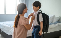 Những đứa trẻ lớn lên ở trường học bình thường, sau này ra sao? Đọc xong, có thể bạn sẽ bớt lo âu hơn…