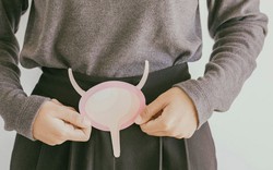 Chàng trai 25 tuổi bất ngờ phát hiện ung thư bàng quang sau khi phớt lờ 1 dấu hiệu khi đi vệ sinh