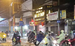 TPHCM đặt máy bơm nước di động tại các điểm ngập