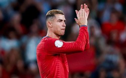 Đã có án phạt chính thức cho Ronaldo