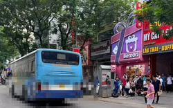 Hà Nội: Tai nạn giao thông trên đường Xuân Thủy, một cô gái tử vong tại chỗ
