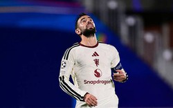 Bruno Fernandes "bật" Carrick: MU vỡ trận vì chiến thuật sai lầm