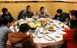Vì sao nhiều người đi họp lớp không còn muốn trả tiền cho cả nhóm?