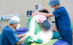 Mẹ nặng 150 kg, mổ đẻ lần ba đón bé trai nặng 5,4 kg