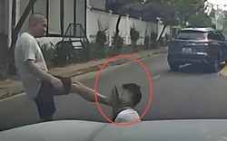 Công an Phú Thọ xác minh kẻ côn đồ chặn xe, đấm đá tài xế gục xuống đường