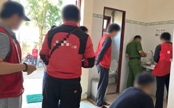 Công an bất ngờ kiểm tra 42 shipper