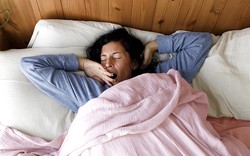 Nếu không gặp 4 dấu hiệu này sau khi thức dậy, xin chúc mừng, cơ thể bạn đang khỏe mạnh!
