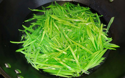 Loại rau được chuyên gia Mỹ "khen hết lời", hóa ra ở Việt Nam ra chợ là thấy