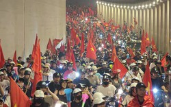 Việt Nam vừa chứng kiến một kỷ lục chưa từng có, lần đầu tiên vượt ngưỡng 1.000 tỷ USD