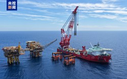 Phát hiện láng giềng Việt Nam cắm siêu trụ thép nặng 17.000 tấn, cao hơn tòa nhà 28 tầng, rộng bằng 22 sân bóng rổ ngay giữa biển, triển khai nhiệm vụ đặc biệt