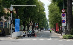 Những ngày đầu xe máy được chạy 2 chiều trên đường Võ Văn Tần: Nhiều người bỡ ngỡ, tài xế xe công nghệ lại thấy 'quá tiện'