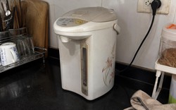 Tại sao ngày càng nhiều gia đình không còn dùng bình thủy điện? 2 thiết bị thay thế giúp việc lấy nước nóng thuận tiện hơn
