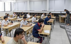 Chính phủ yêu cầu bảo đảm học sinh không đỗ lớp 10 công lập vẫn được đi học