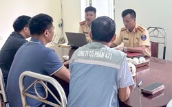 Phạt công ty để máy thi công không gắn cảnh báo trên cao tốc Nội Bài - Lào Cai