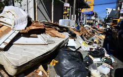 Bangkok ngập rác sau lũ, riêng một khu dân cư phát sinh 800 tấn trong ngày
