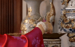 Hóa ra bao năm nay nhiều nhà vẫn đang tỉa chân nhang sai cách: Một cái "tiện tay" thôi bảo sao làm mãi chẳng giàu!