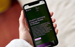 Sắp khai tử 1 phiên bản ChatGPT phổ biến: Hàng trăm nghìn người dùng bị ảnh hưởng, phẫn nộ đòi sa thải Sam Altman