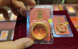 Sáng 10-2, giá vàng miếng SJC vẫn cao hơn giá vàng thế giới 22 triệu đồng/lượng
