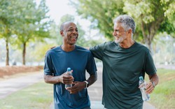HLV 10 năm kinh nghiệm nói thẳng: Làm điều này thêm 5 phút mỗi ngày, sống thọ thêm nhiều năm