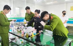 Khởi tố 10 đối tượng trong đường dây sản xuất, tiêu thụ sản phẩm hỗ trợ ngừa ung thư giả