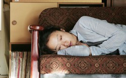 Tết về biếu mẹ chồng 17 triệu, tới bữa cơm vừa nhìn bàn ăn con dâu tuyên bố: Về thành phố ngay!