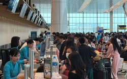 Vé máy bay khứ hồi Thành phố Hồ Chí Minh - Hà Nội chạm ngưỡng 20 triệu đồng