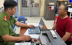 Bảo vệ chặn đầu xe, đe dọa tài xế ô tô ở TPHCM đã đến trụ sở công an