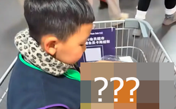 Hành động của đứa trẻ trong siêu thị khiến dân mạng tranh cãi gay gắt, cảnh báo người mẹ: Đừng dạy con thói tùy tiện!