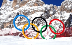 Drama Olympic: Choáng váng vì 10.000 bao cao su hết sạch chỉ trong 3 ngày, Valentine của các VĐV quá "cháy"