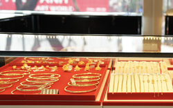 Giá vàng hôm nay 16-2: Vàng, bạc cùng giảm khi vừa mở cửa