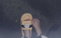 Nữ sinh năm cuối bị mẹ đuổi khỏi nhà ngay mùng 1 Tết, em trai mừng ra mặt?