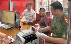 Tất cả người dân có tài khoản ngân hàng chú ý: Làm sao để không bị chặn giao dịch từ 1/3?