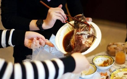 Mắc 2 loại ung thư trong 3 năm, người đàn ông ân hận: "Giá như tôi tránh xa 5 thói quen ăn uống này sớm hơn!"