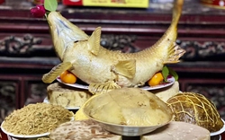 Về Hưng Yên tận thấy cỗ khao lão với cá chép nằm võng chế biến suốt 10 tiếng