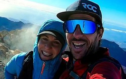 Nhà leo núi bị kết tội ngộ sát khi bỏ mặc bạn gái chết trên núi tuyết lúc 2h sáng