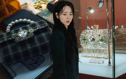 Thủ thuật “bán sự phù phiếm” cho người giàu từ "Nghệ thuật lừa dối của Sarah"