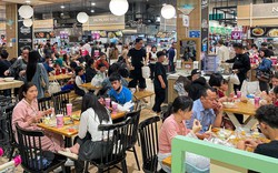 Rời mâm cỗ Tết, dân Thủ đô đổ xô đi 'giải ngán'