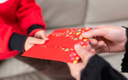 Chuẩn bị 5 triệu để lì xì, hết Tết âm 10 triệu