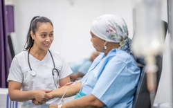 Nữ giáo viên phát hiện ung thư không thể chữa ở tuổi 25: Từ suy sụp đến quyết tâm hoàn thành mọi ước mơ