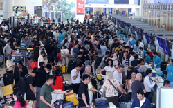 Sân bay Nội Bài lập kỷ lục đón hơn 124.000 lượt khách ngày mùng 6 Tết