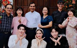 Hoa dâm bụt giữ chuỗi gặp mặt đầu năm, 3 gia đình sum vầy đầu xuân